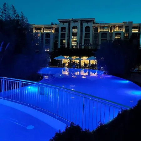 דירה Luxury 2br In Cascadas Oasis *