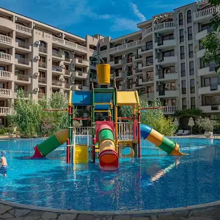 Luxury 2br In Cascadas Oasis